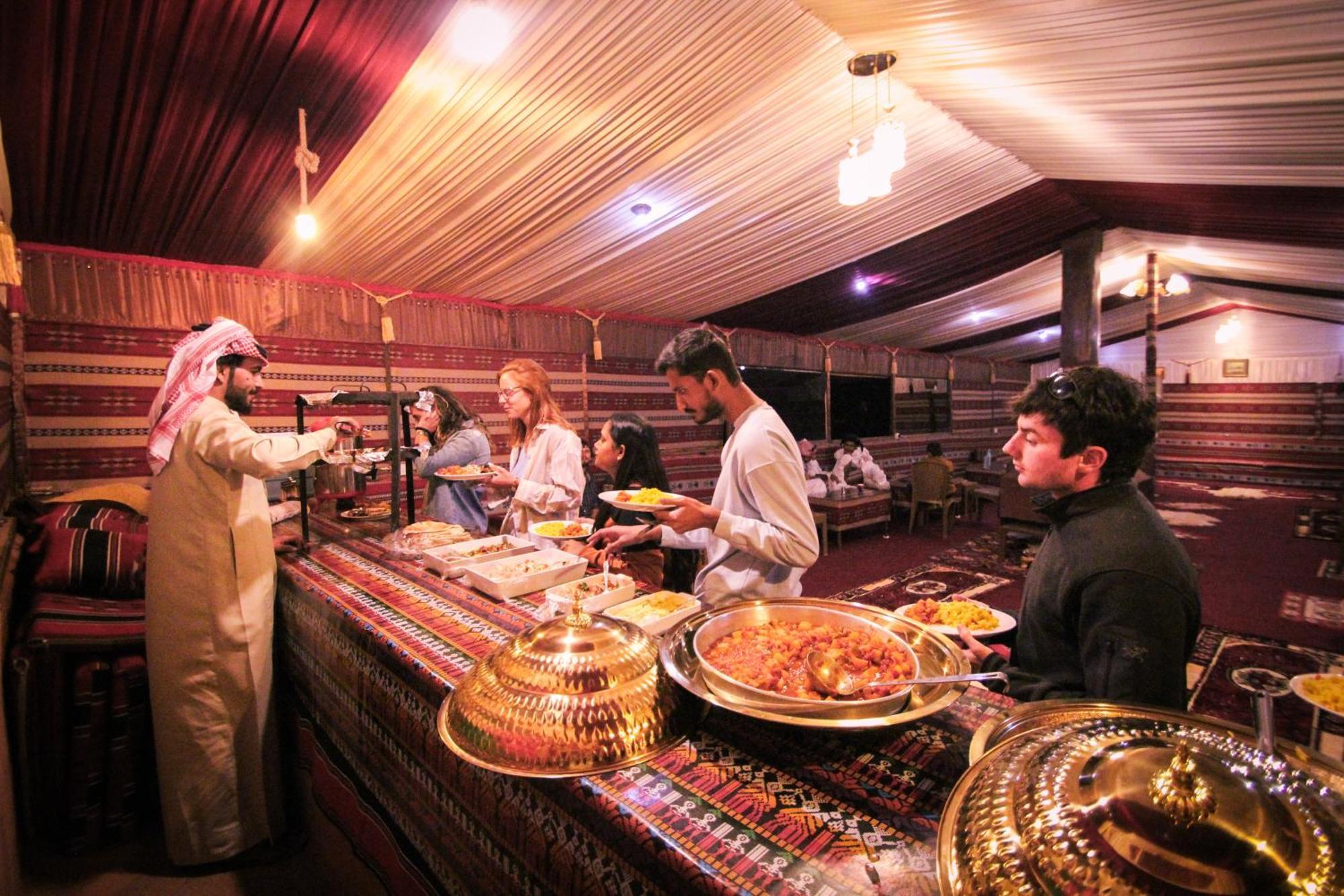 Magic Bedouin Star Hotel Wadi Rum Luaran gambar