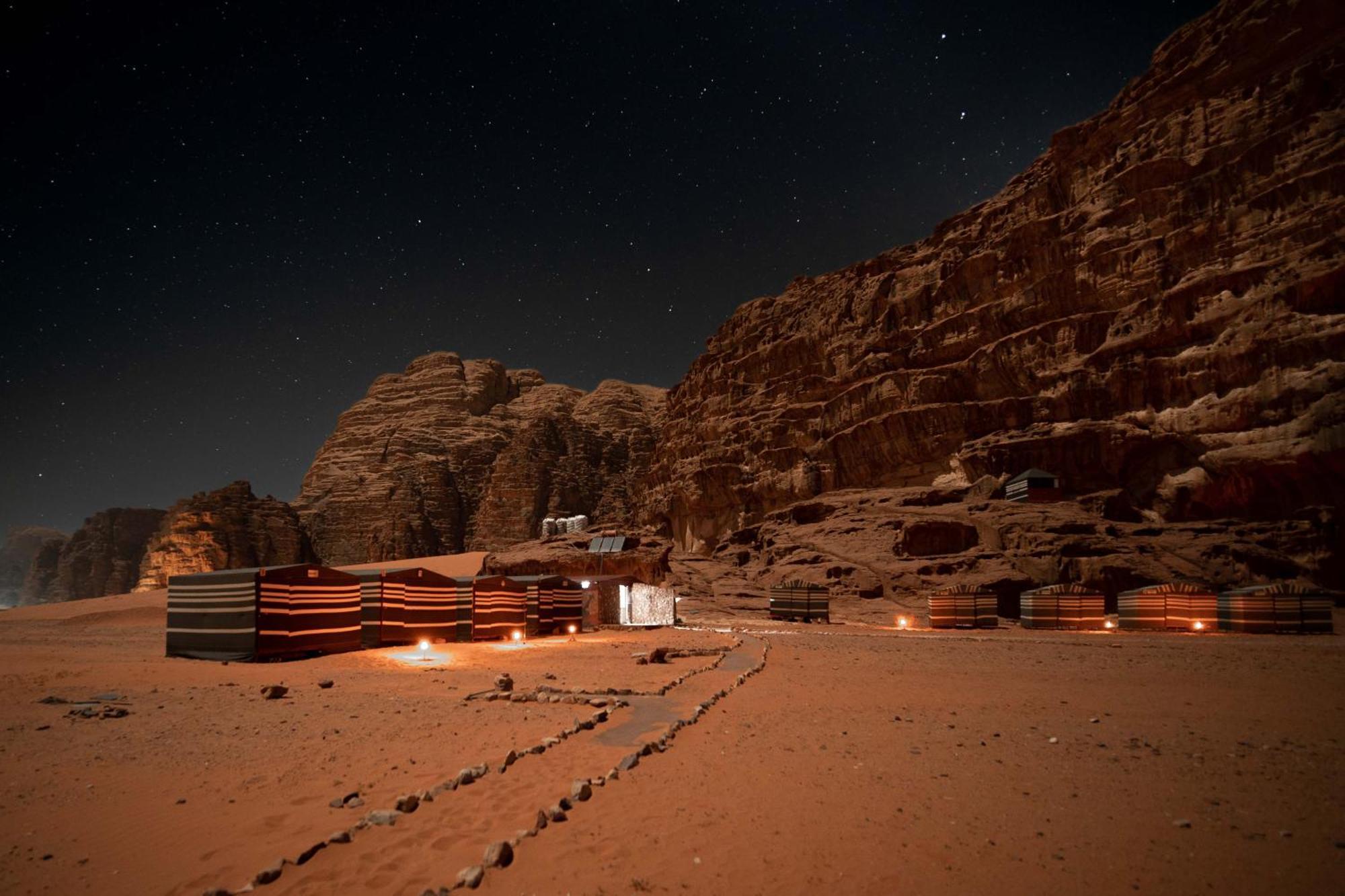 Magic Bedouin Star Hotel Wadi Rum Luaran gambar