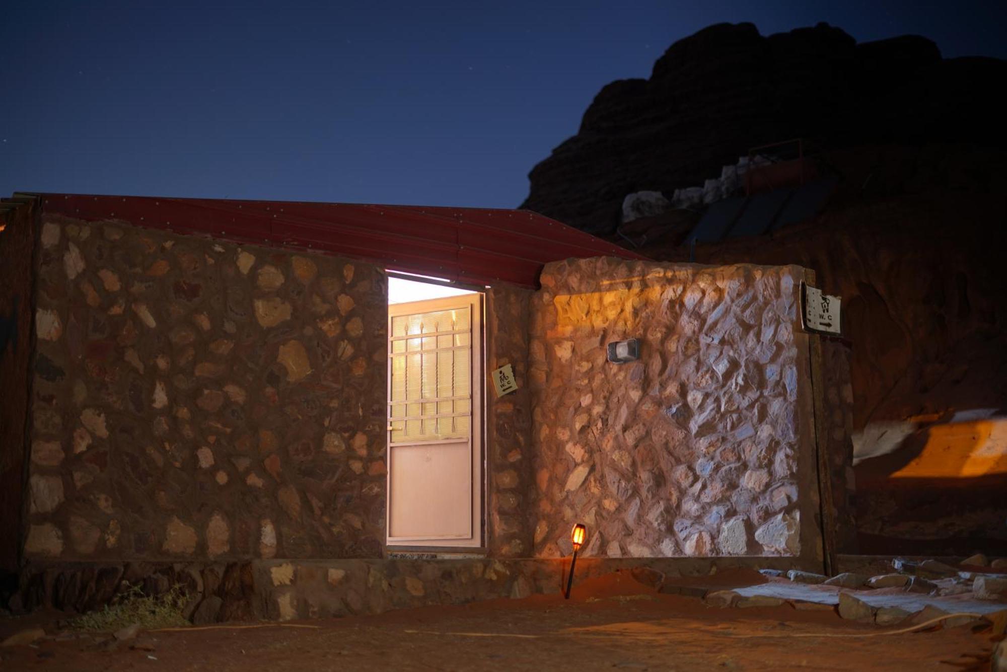 Magic Bedouin Star Hotel Wadi Rum Luaran gambar